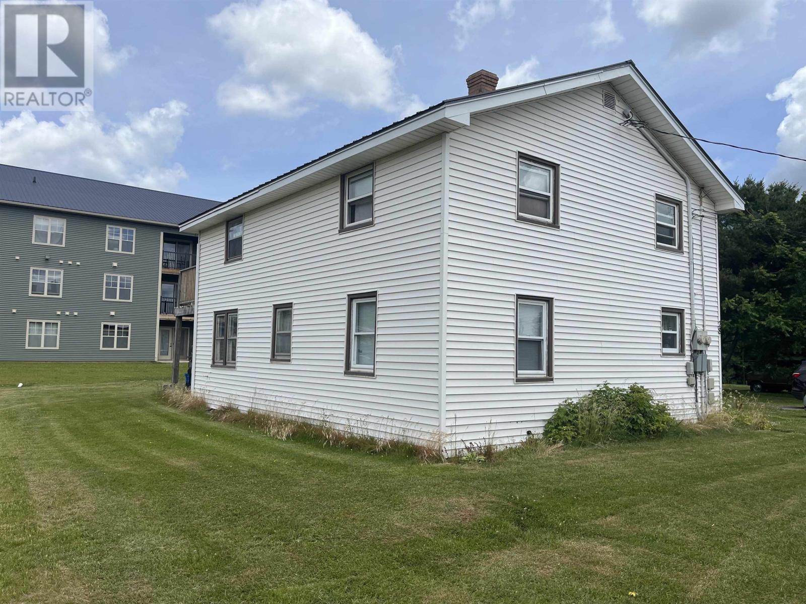 28 Central Street, Montague, Prince Edward Island  C0A 1R0 - Photo 1 - 202516001