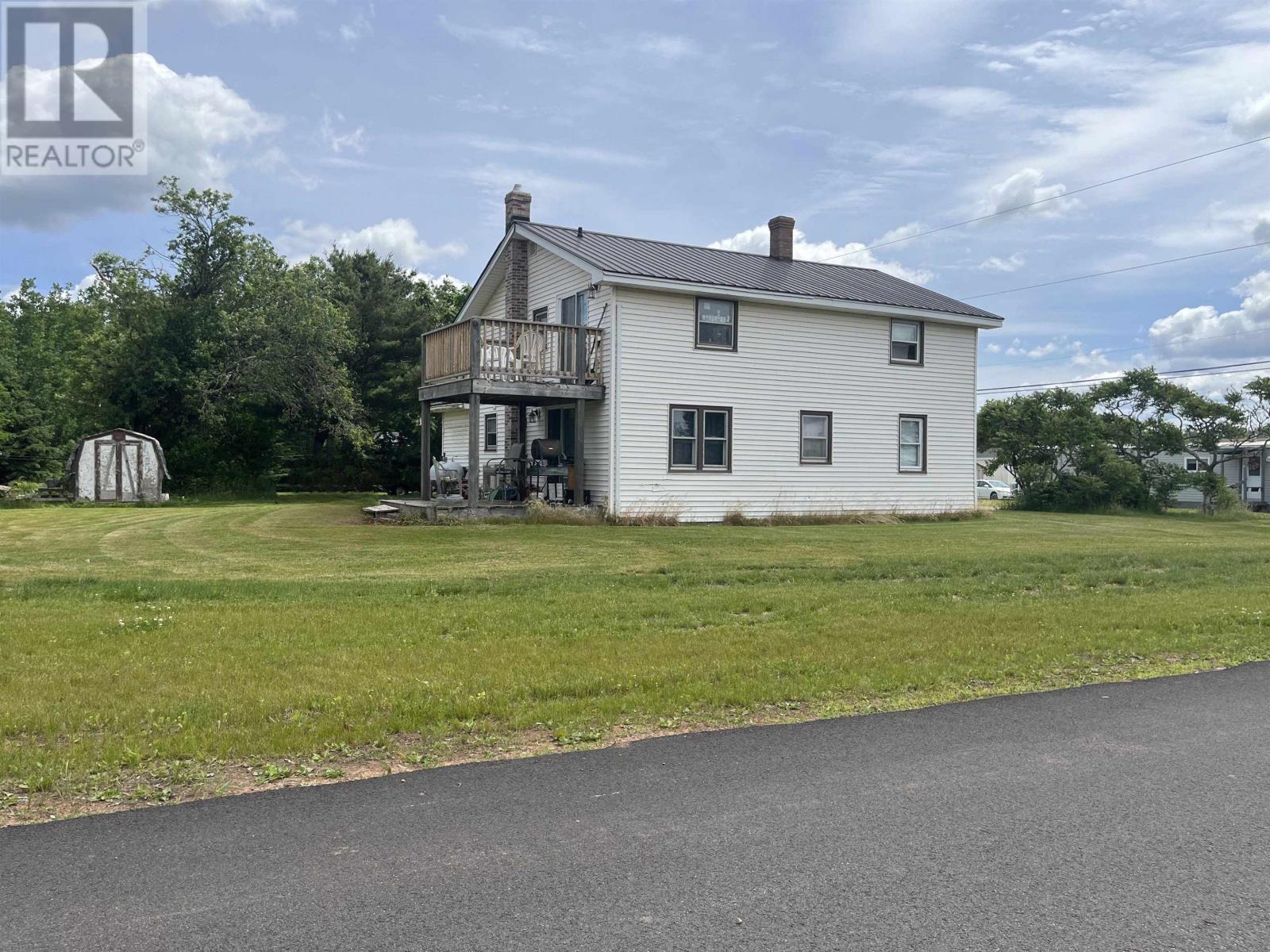 28 Central Street, Montague, Prince Edward Island  C0A 1R0 - Photo 4 - 202516001