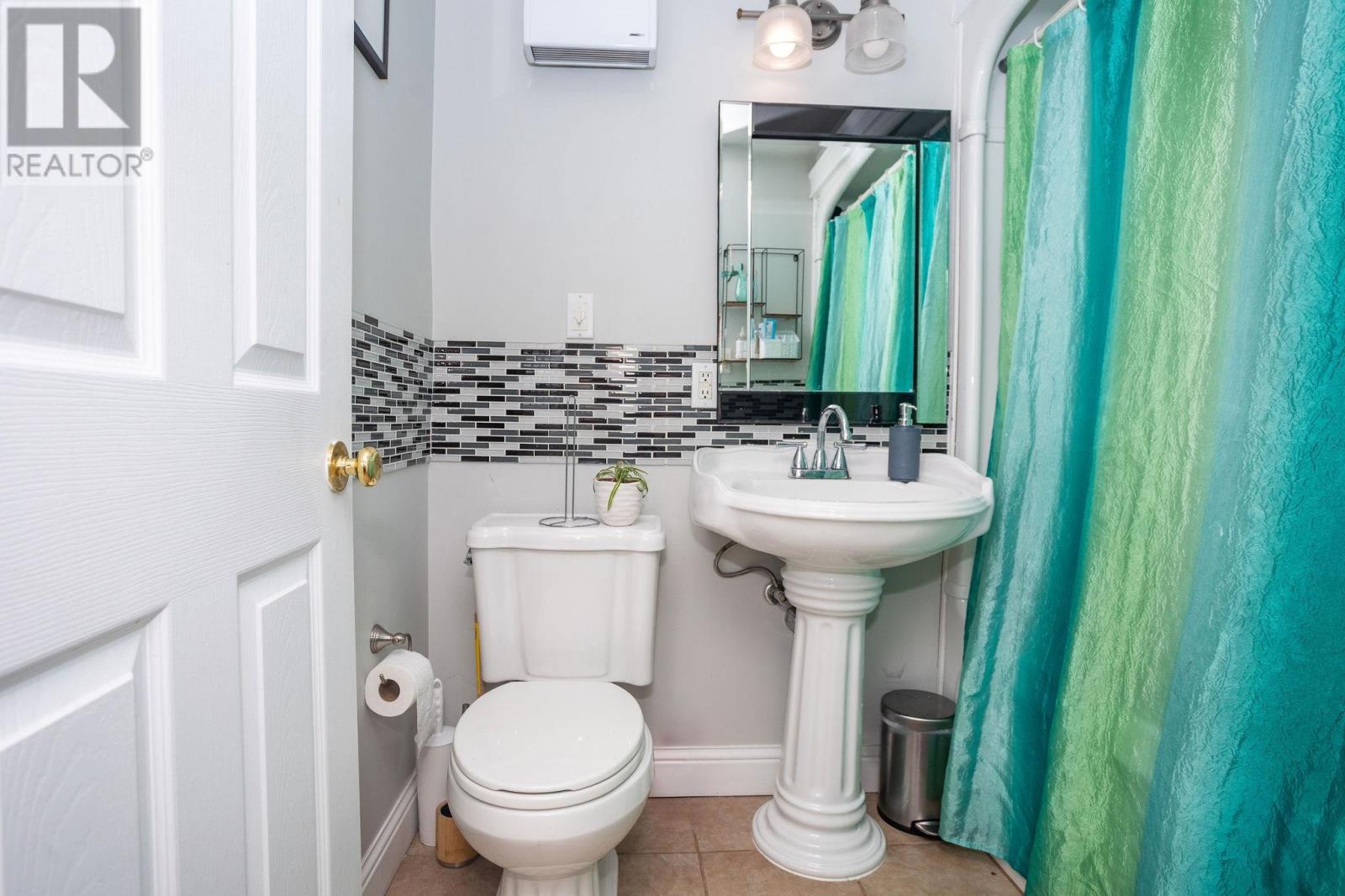 12 Hillsborough Street, Charlottetown, Prince Edward Island  C1A 4V6 - Photo 12 - 202516273