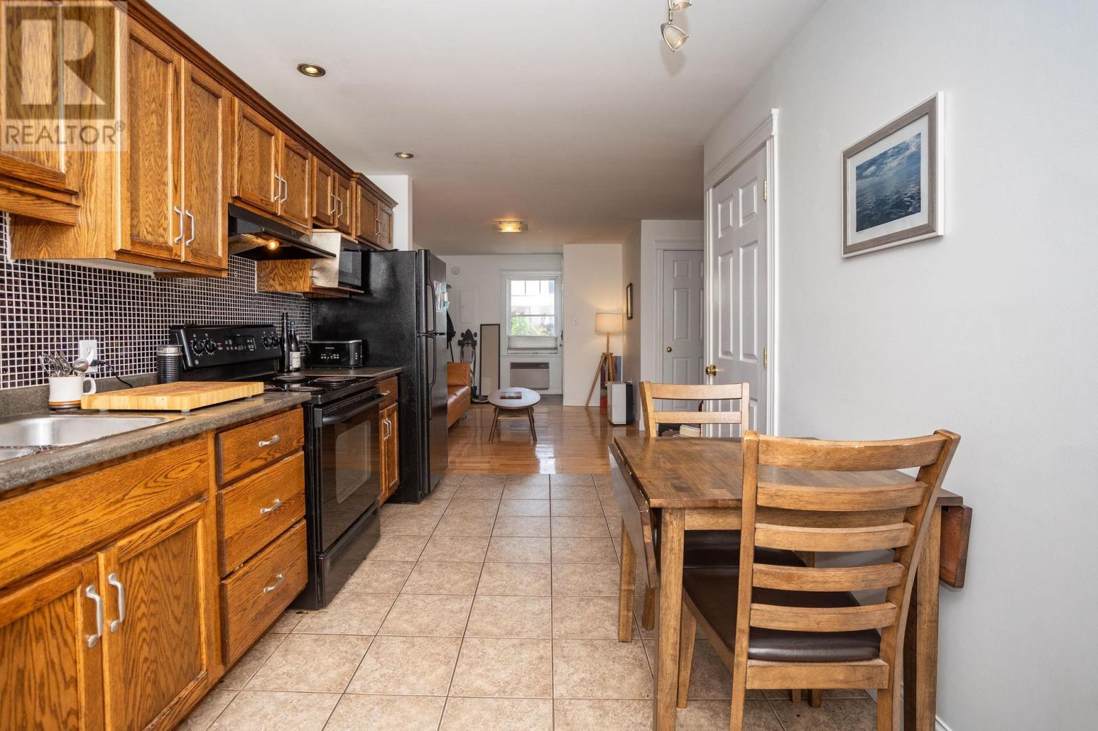 14 Hillsborough Street, Charlottetown, Prince Edward Island  C1A 4V6 - Photo 10 - 202516275