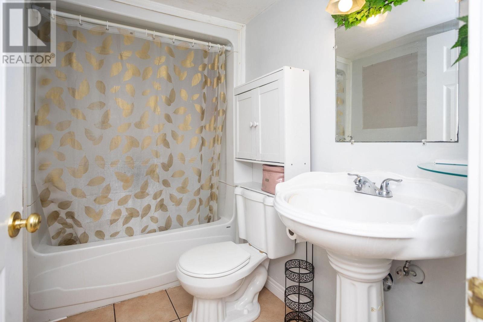 16 Hillsborough Street, Charlottetown, Prince Edward Island  C1A 4X1 - Photo 10 - 202516276