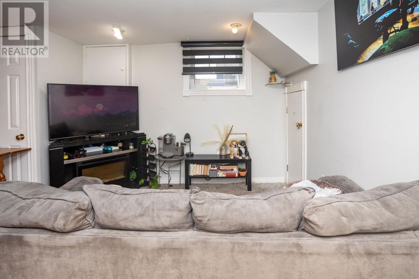 16 Hillsborough Street, Charlottetown, Prince Edward Island  C1A 4X1 - Photo 2 - 202516276