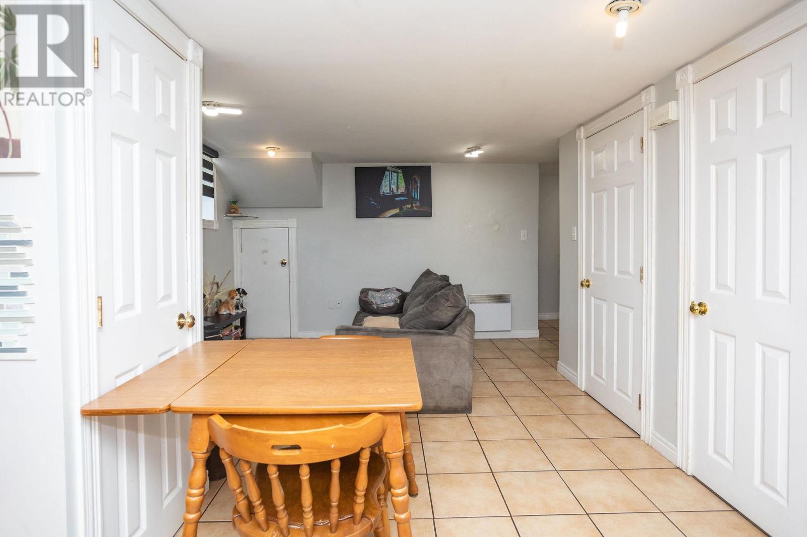 16 Hillsborough Street, Charlottetown, Prince Edward Island  C1A 4X1 - Photo 8 - 202516276