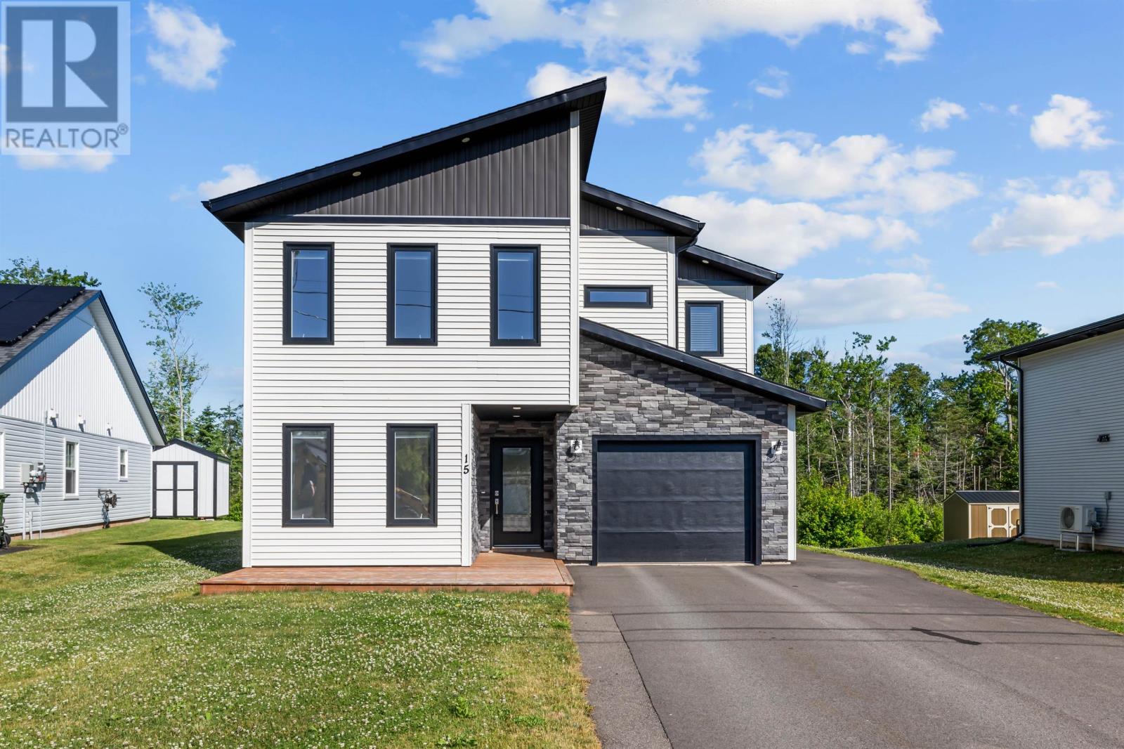 15 Balderston Court, Stratford, Prince Edward Island  C1B 4H1 - Photo 1 - 202517420