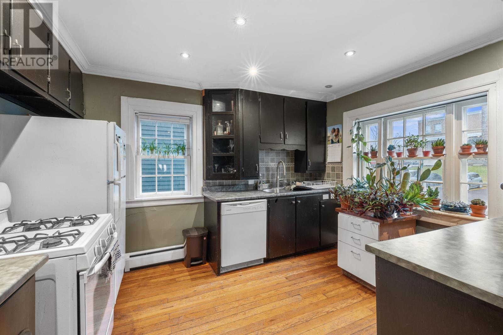 9-11 Sydney Street, Charlottetown, Prince Edward Island  C1A 1G1 - Photo 5 - 202517490