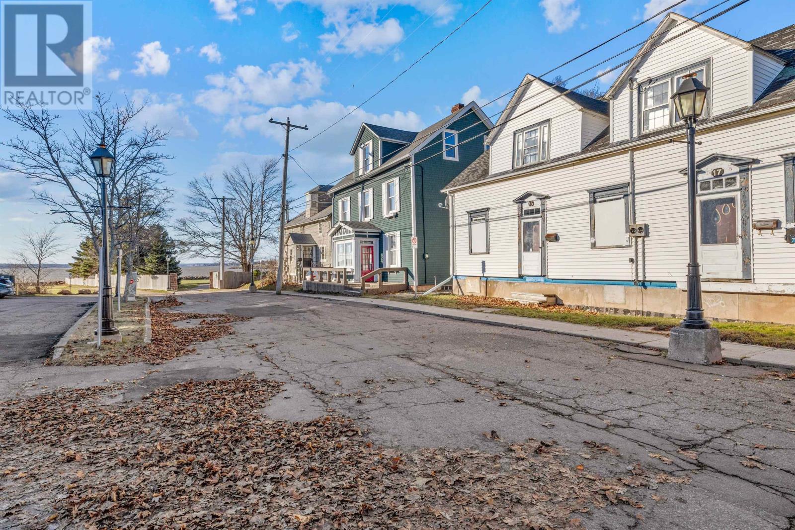 15-17 Sydney Street, Charlottetown, Prince Edward Island  C1A 1G1 - Photo 3 - 202517492