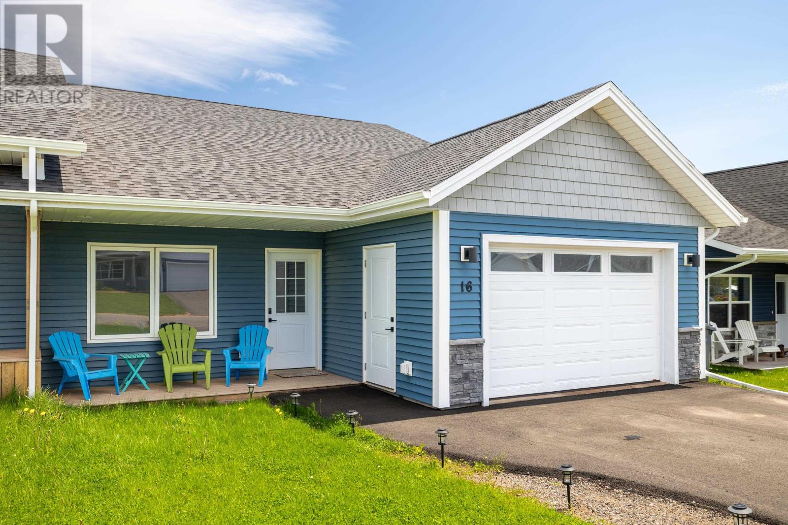 16 Beech Hill Avenue, East Royalty, Prince Edward Island  C1C 0S4 - Photo 1 - 202518393