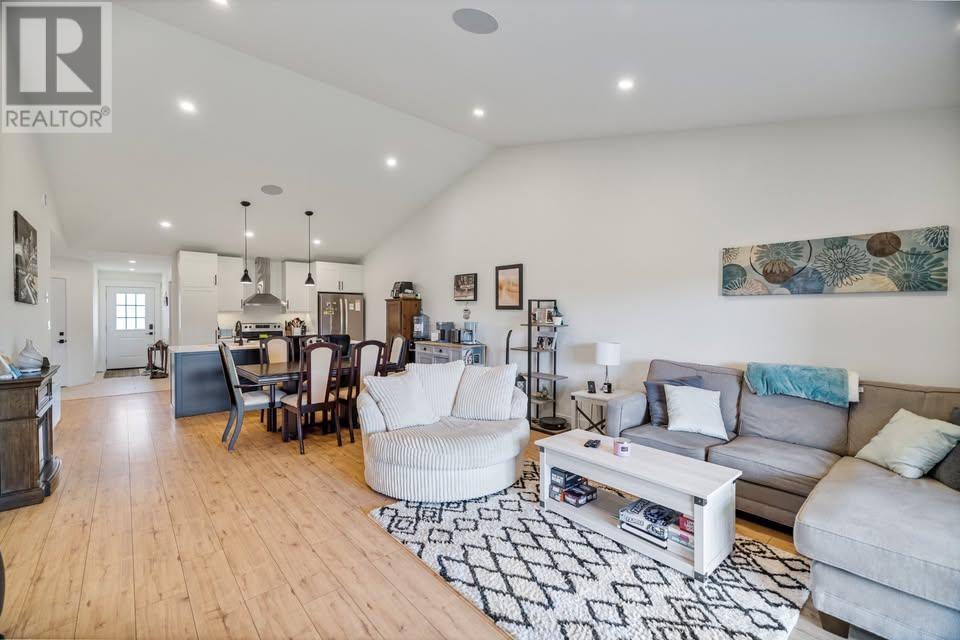 16 Beech Hill Avenue, East Royalty, Prince Edward Island  C1C 0S4 - Photo 5 - 202518393