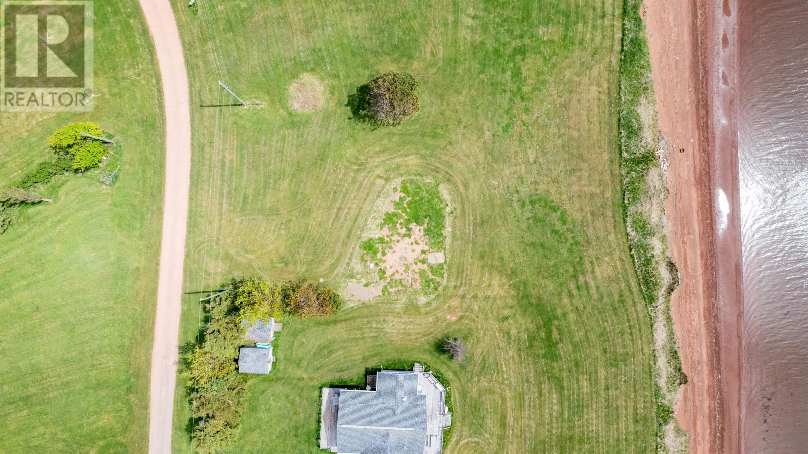 422 Hebrides Lane, New London, Prince Edward Island C0B 1M0 - Photo 4 - 202519408