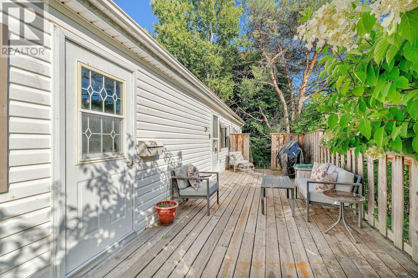 7 Oakwood Crescent, Charlottetown, Prince Edward Island  C1A 6P9 - Photo 1 - 202521378