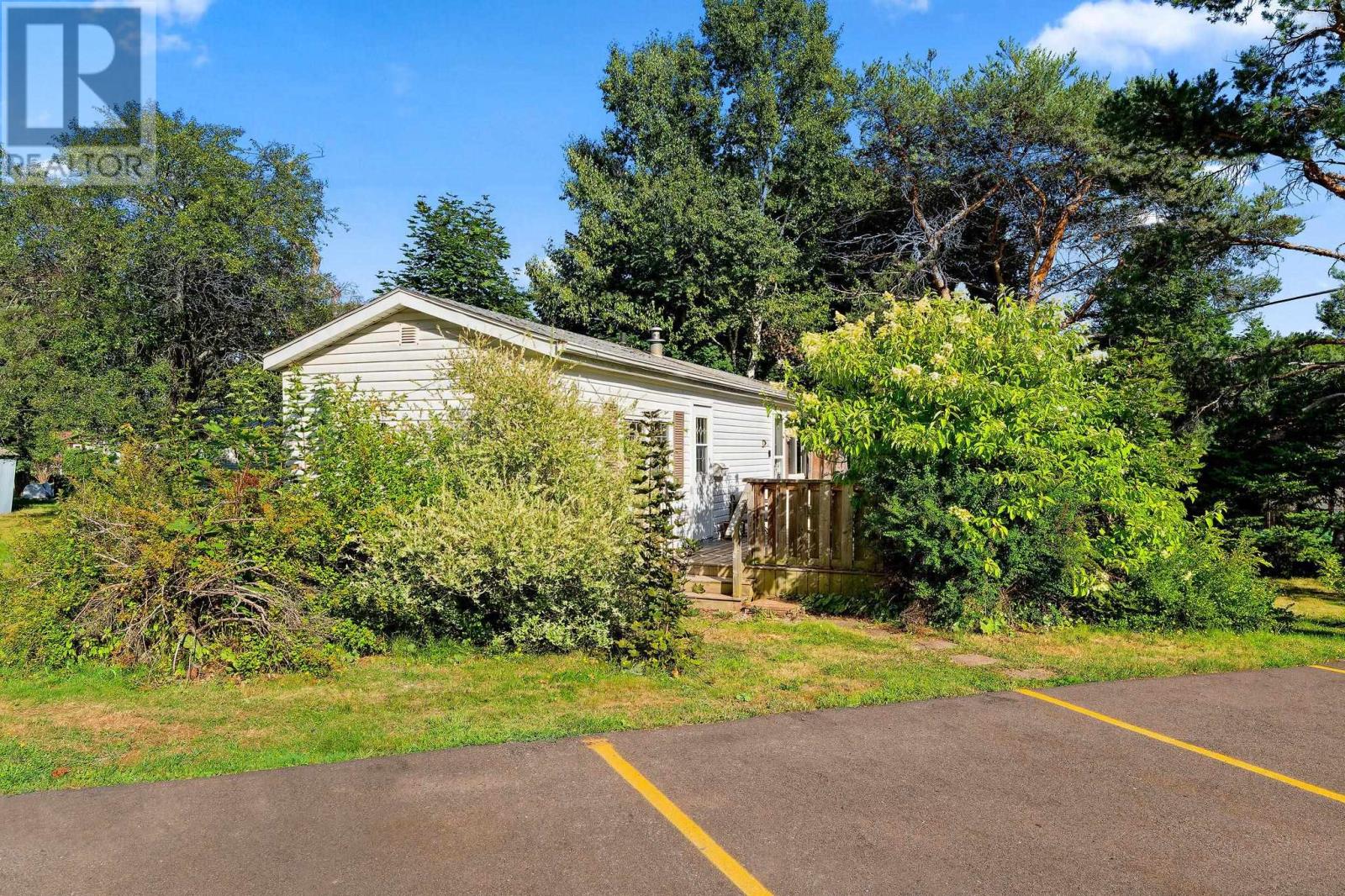 7 Oakwood Crescent, Charlottetown, Prince Edward Island  C1A 6P9 - Photo 15 - 202521378