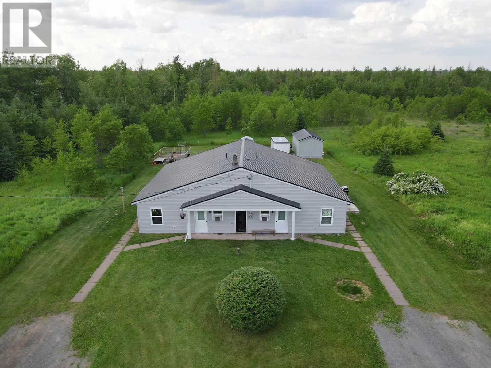 1736-1740 Robertson Road, Brudenell, Prince Edward Island  C0A 1R0 - Photo 2 - 202521553