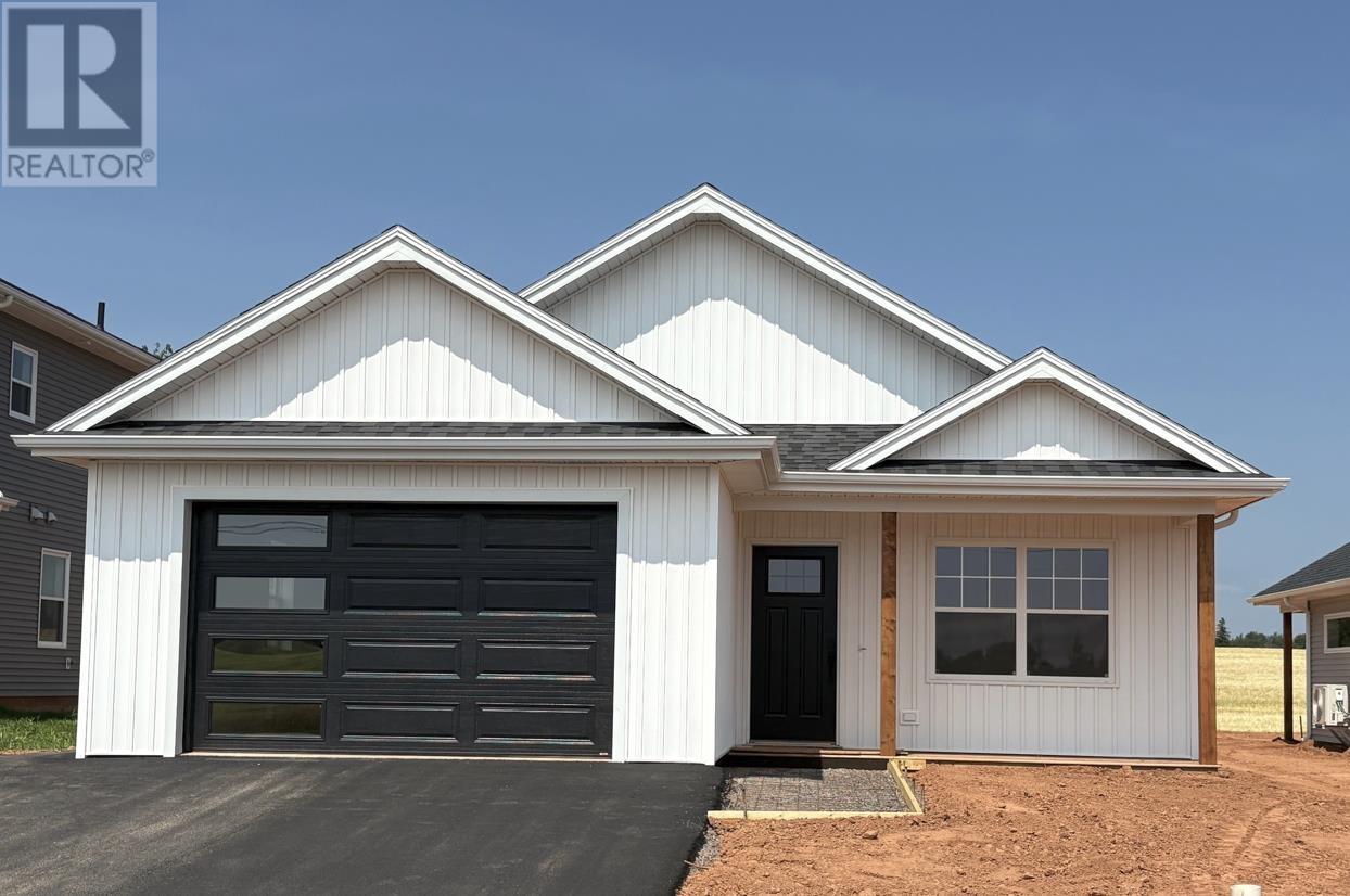 107 Samantha Lane, Cornwall, Prince Edward Island  C0A 1H4 - Photo 2 - 202522921