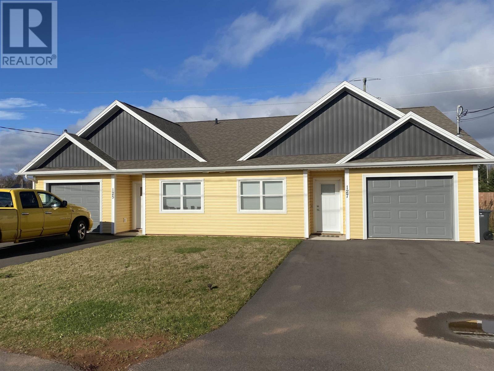 125 Oak Drive, Charlottetown, Prince Edward Island  C1A 7Y8 - Photo 1 - 202524191