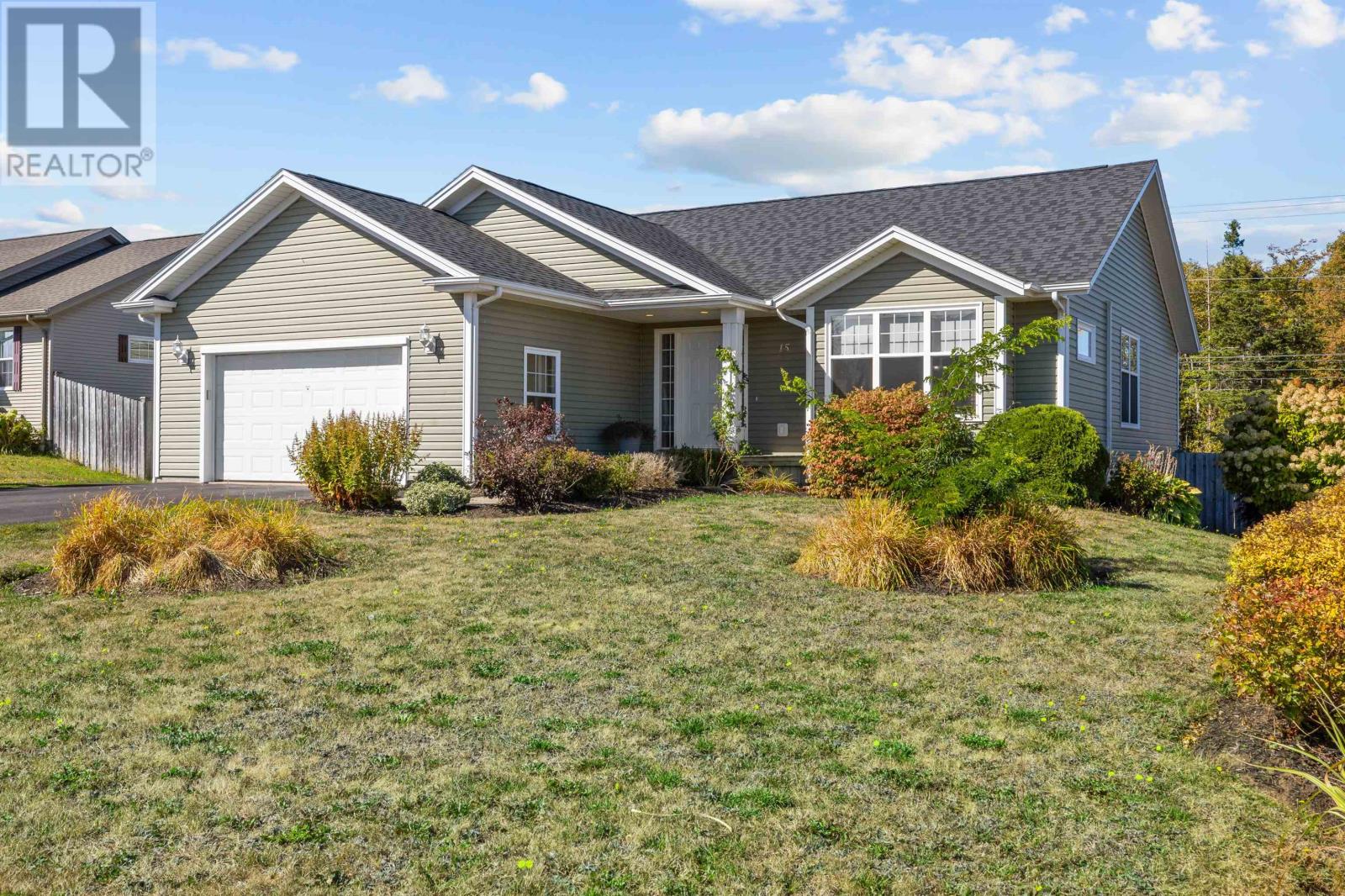 15 Picton Beete Crescent, Stratford, Prince Edward Island C1B 0C1 - Photo 38 - 202524208