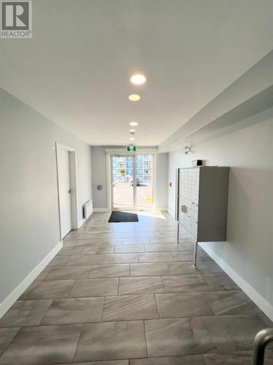 302-24 Gilbert Drive, Charlottetown, Prince Edward Island  C1C 0W2 - Photo 3 - 202524384