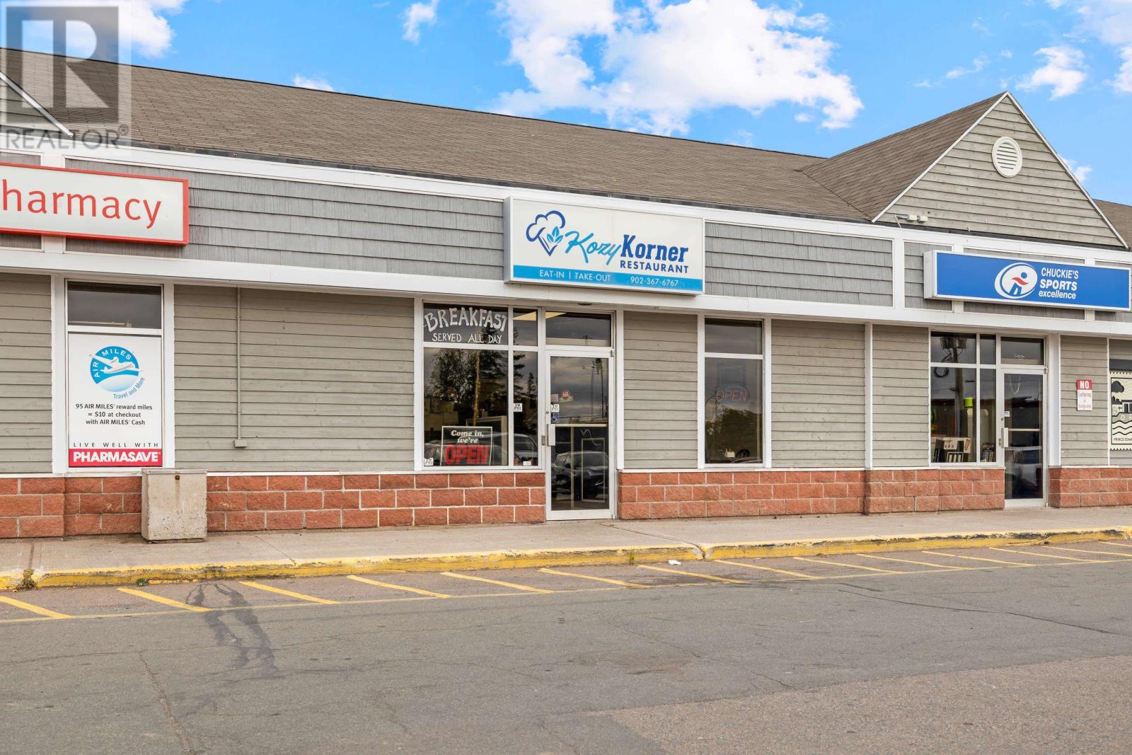 17-25 Meadowbank Road, Cornwall, Prince Edward Island  C0A 1H0 - Photo 1 - 202524507