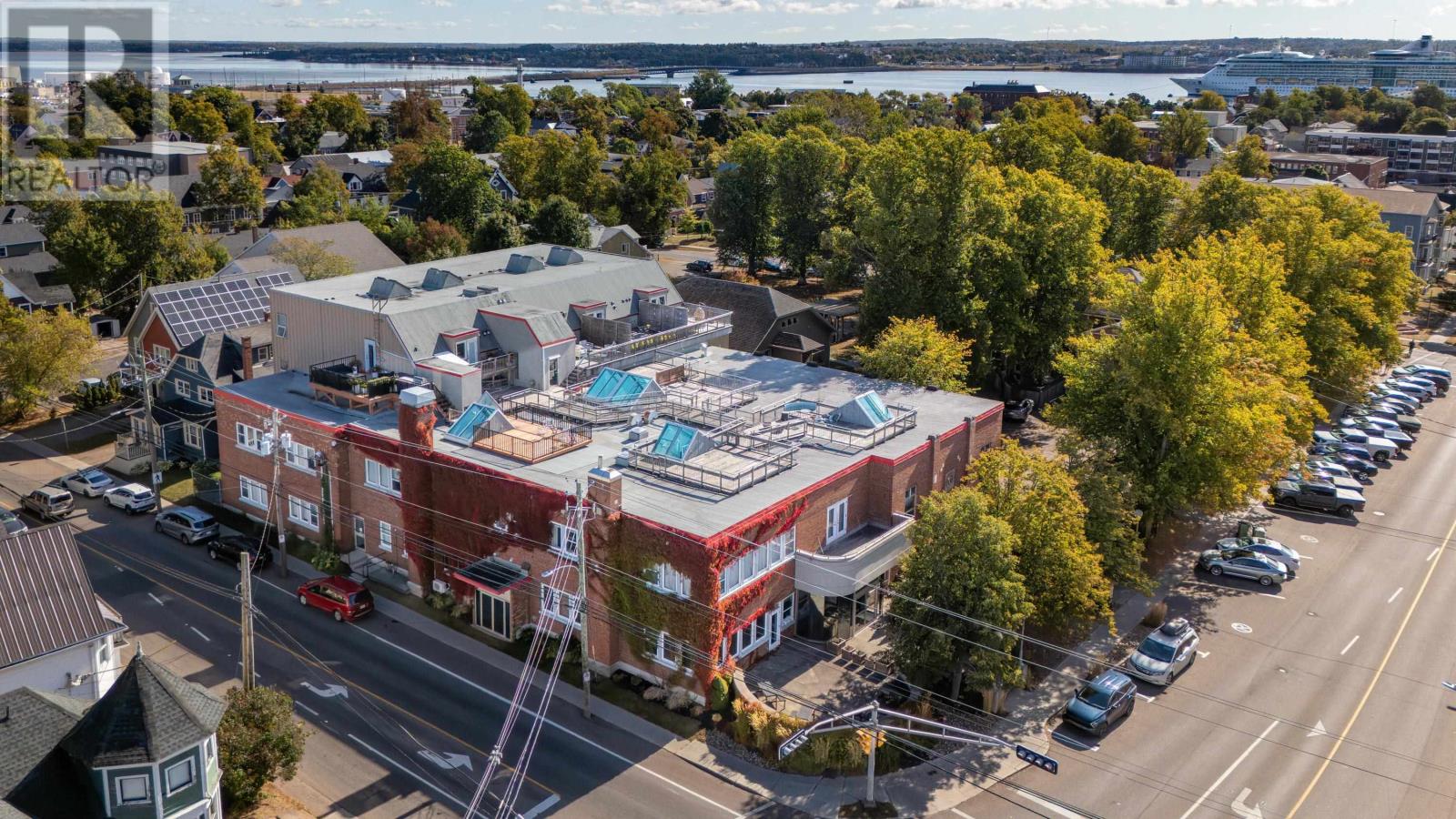 22 252 Prince Street, Charlottetown, Prince Edward Island  C1A 4S1 - Photo 1 - 202525944