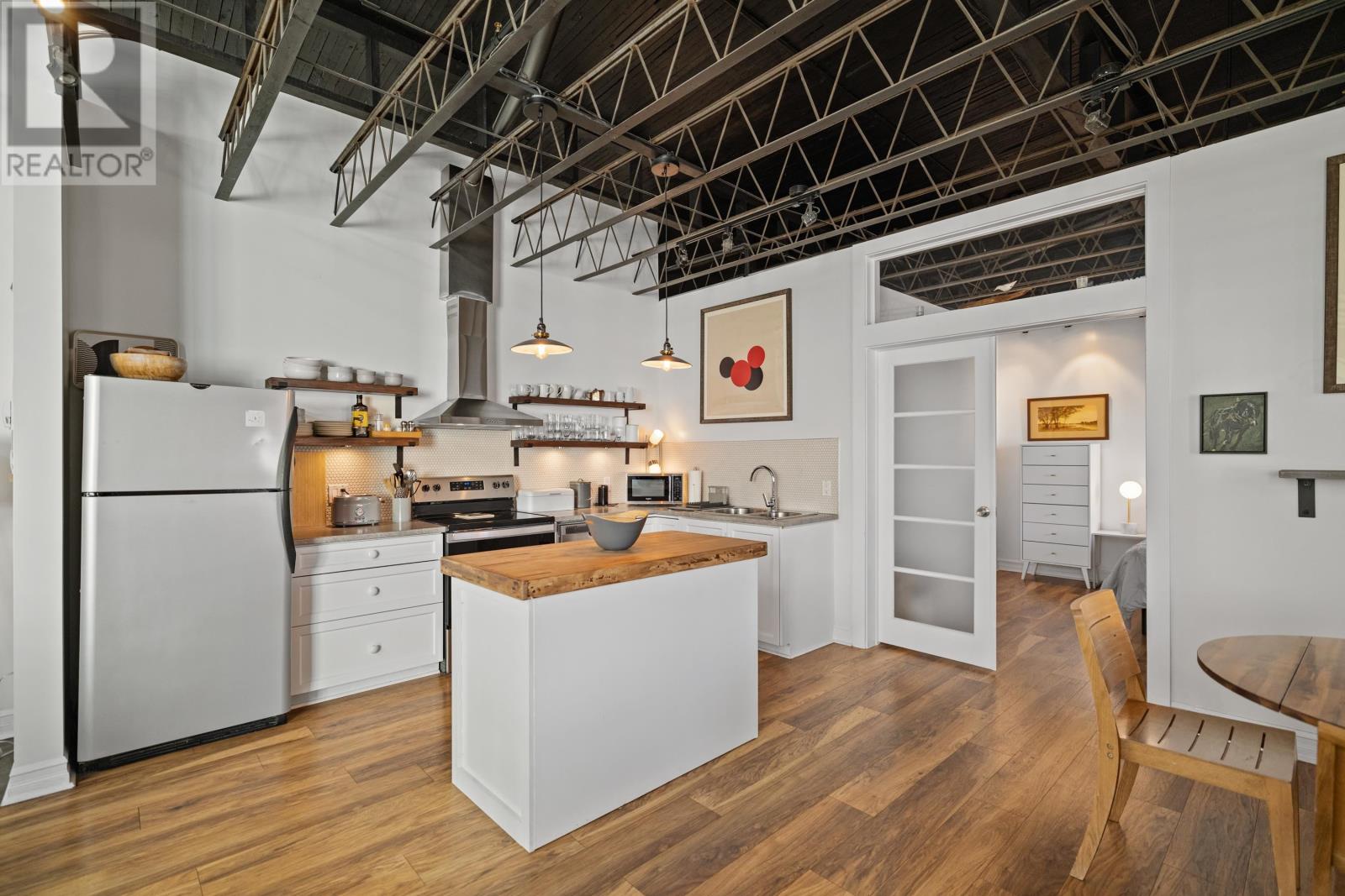 22 252 Prince Street, Charlottetown, Prince Edward Island  C1A 4S1 - Photo 13 - 202525944