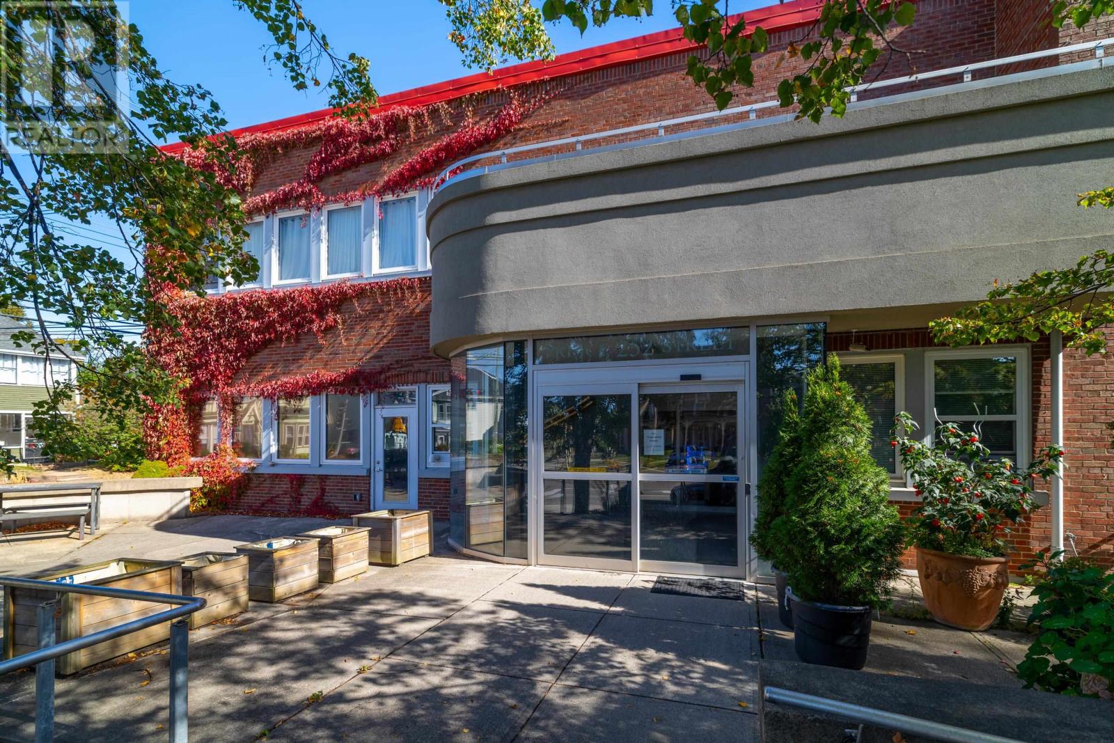 22 252 Prince Street, Charlottetown, Prince Edward Island  C1A 4S1 - Photo 3 - 202525944