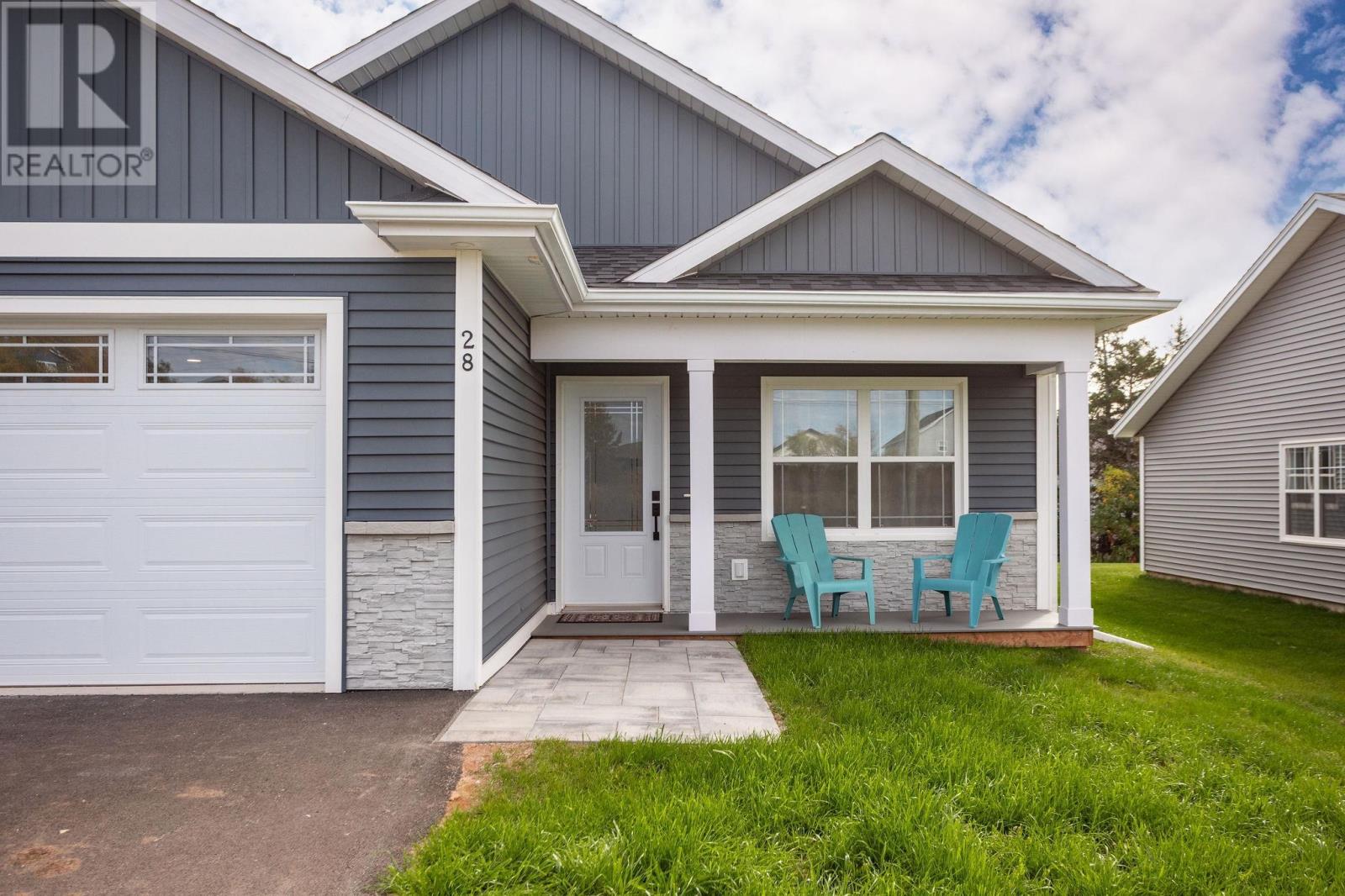 28 Emily Drive, Charlottetown, Prince Edward Island  C1C 0S5 - Photo 2 - 202525954