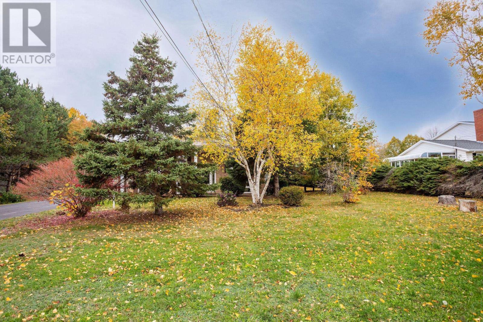 7 Crestview Drive, Charlottetown, Prince Edward Island  C1E 1N4 - Photo 36 - 202526888