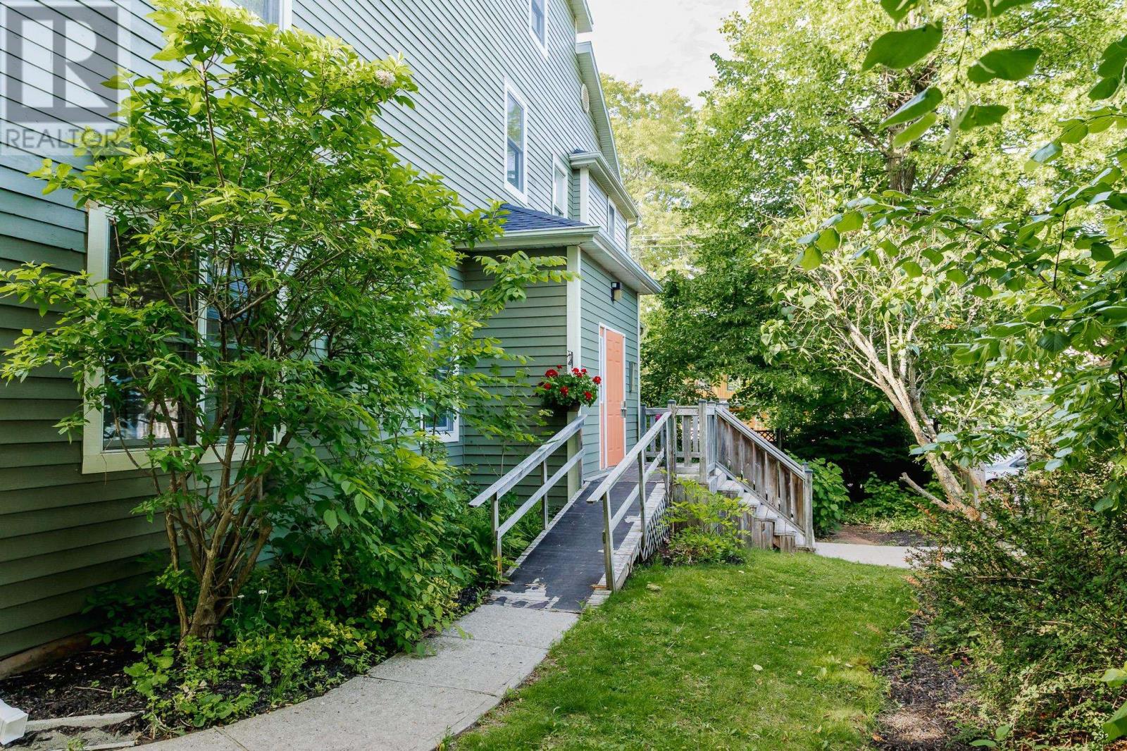 202 Euston Street, Charlottetown, Prince Edward Island  C1A 1W8 - Photo 17 - 202526997