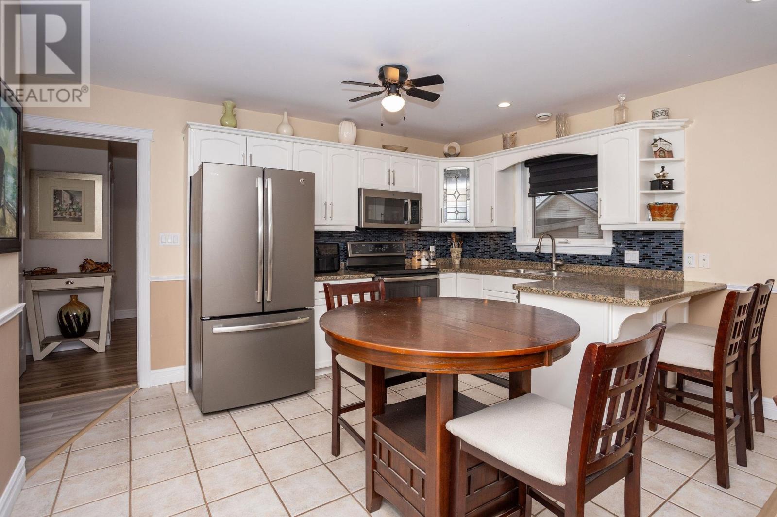 86e Orlebar Street, Charlottetown, Prince Edward Island  C1A 4X8 - Photo 3 - 202528227