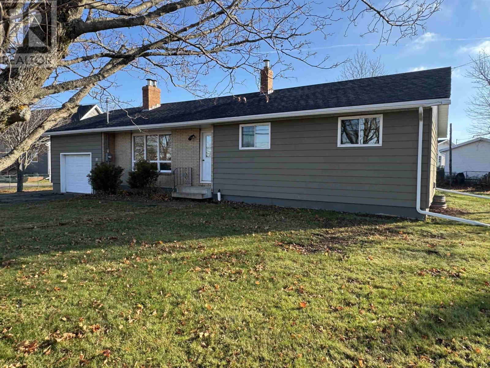10 Melody Lane, Charlottetown, Prince Edward Island  C1E 0S2 - Photo 1 - 202528425