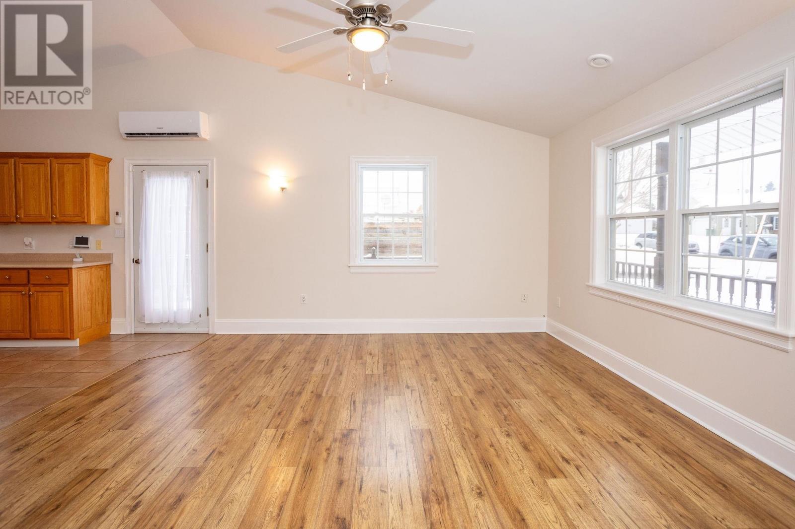 61 Marion Drive, Stratford, Prince Edward Island  C1B 2A2 - Photo 3 - 202529052