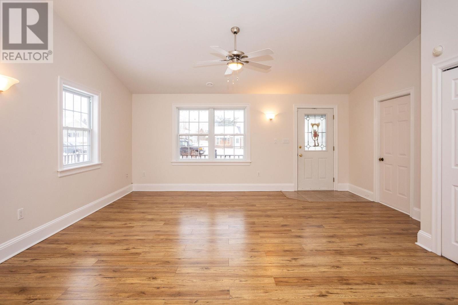 61 Marion Drive, Stratford, Prince Edward Island  C1B 2A2 - Photo 4 - 202529052