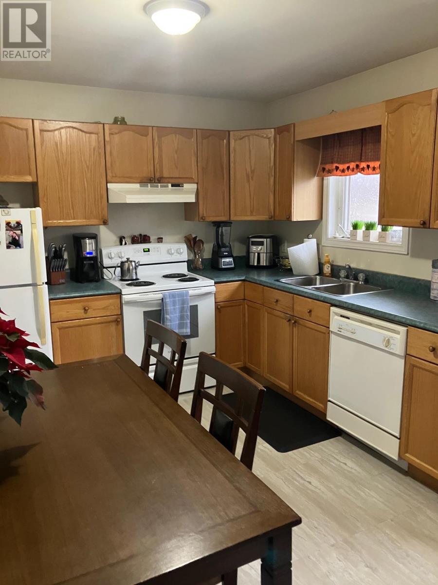 366 St. Peters Road, Charlottetown, Prince Edward Island C1B 1X2 - Photo 3 - 202601565
