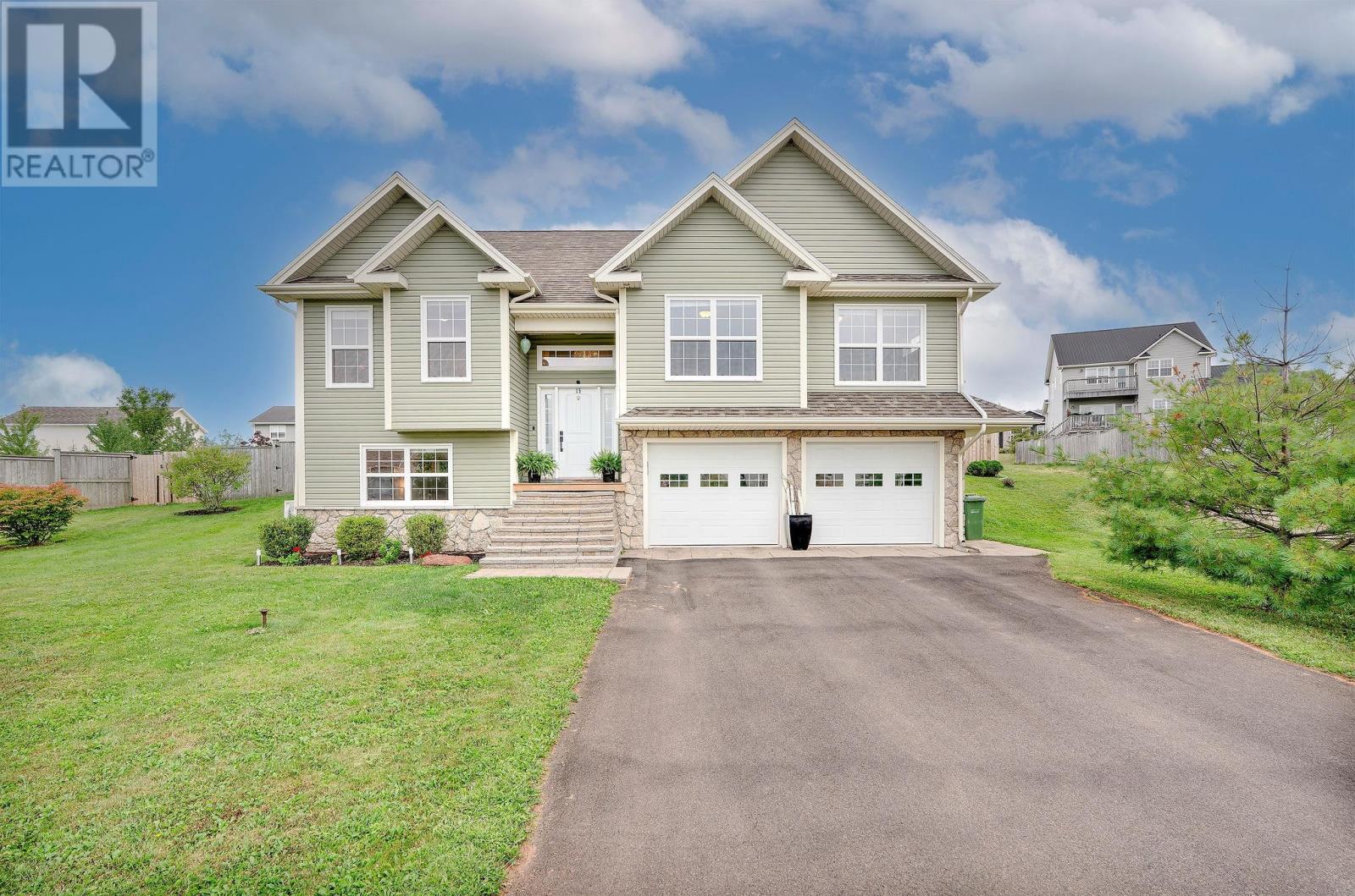 15 Lily Court, Stratford, Prince Edward Island  C1B 0H6 - Photo 1 - 202607622