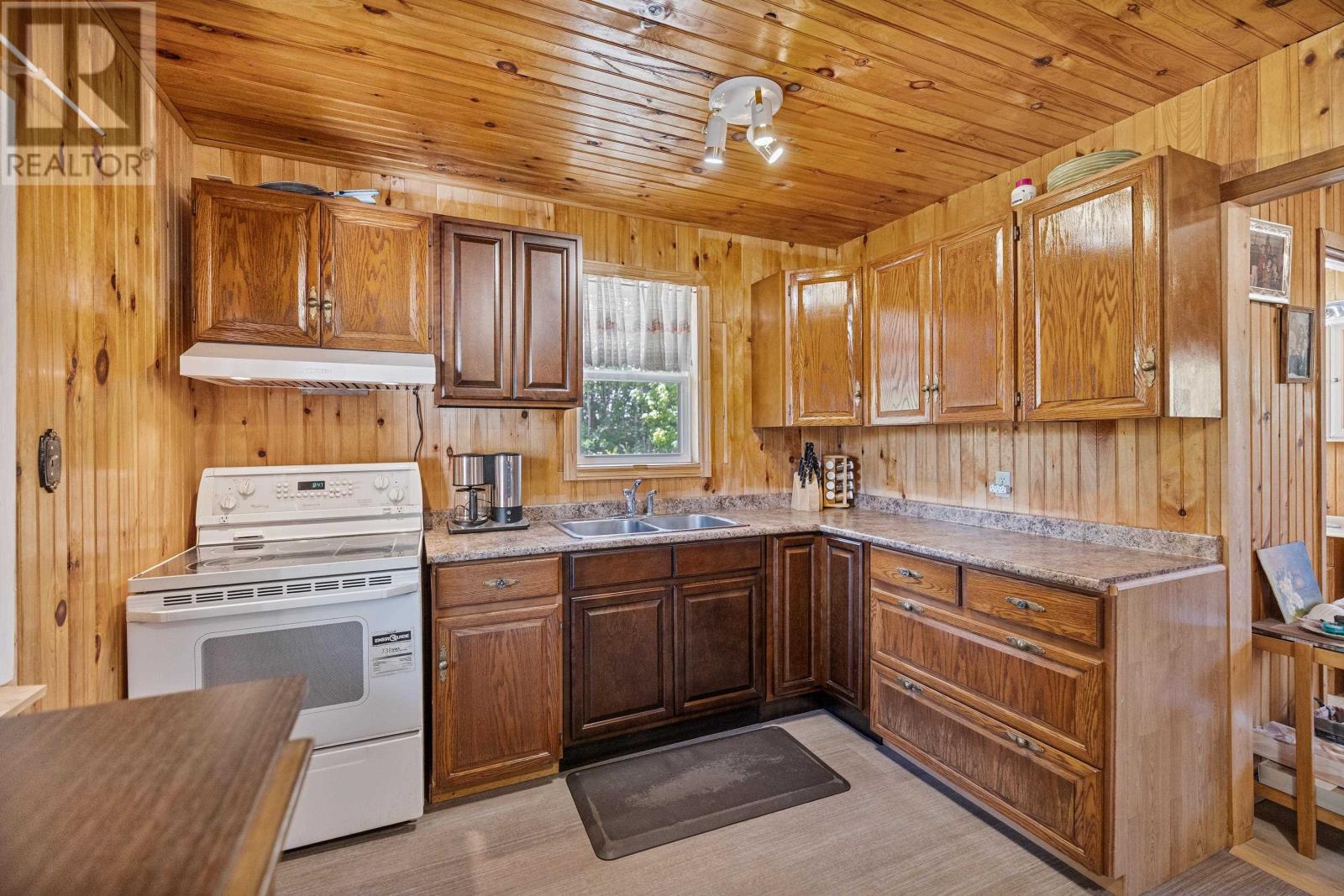2867 Cape Breton Road, Auburn, Prince Edward Island  C0A 1T0 - Photo 15 - 202608513