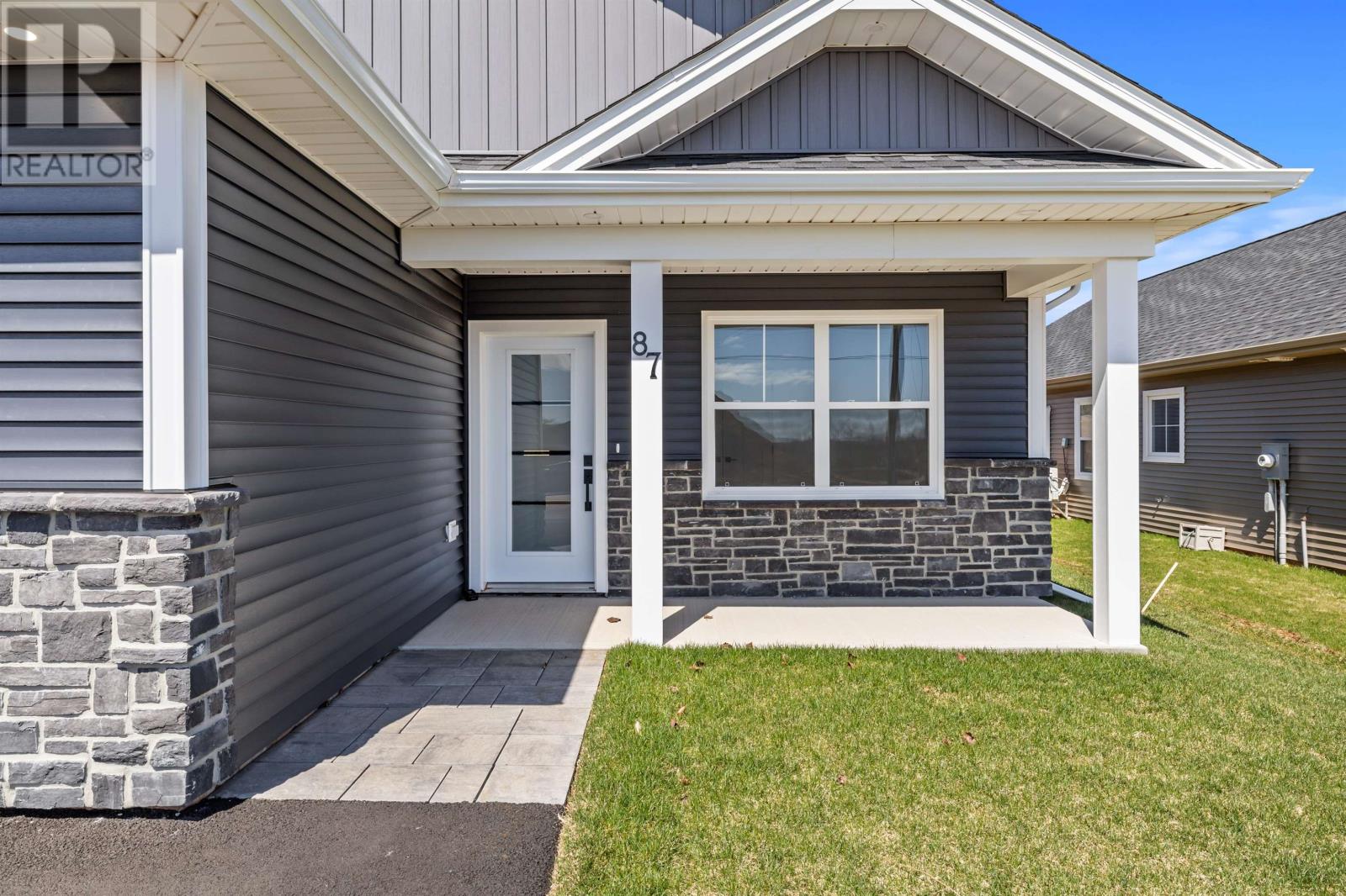 87 Samantha Lane, Cornwall, Prince Edward Island  C0A 1H0 - Photo 2 - 202608611