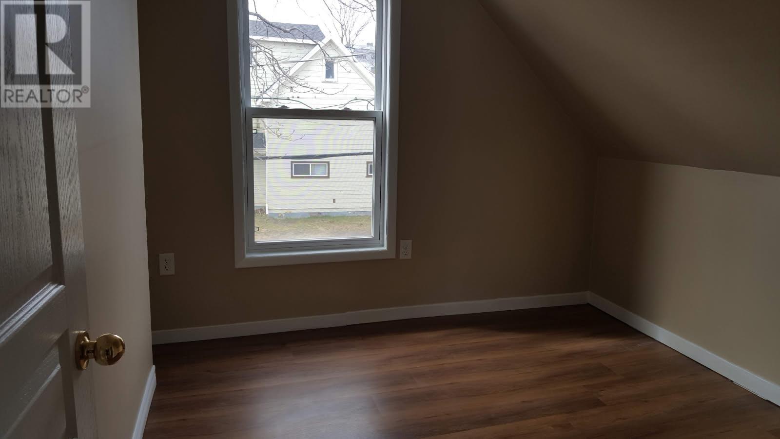 161 Hanover Street, Summerside, Prince Edward Island C1N 1E5 - Photo 8 - 202612818