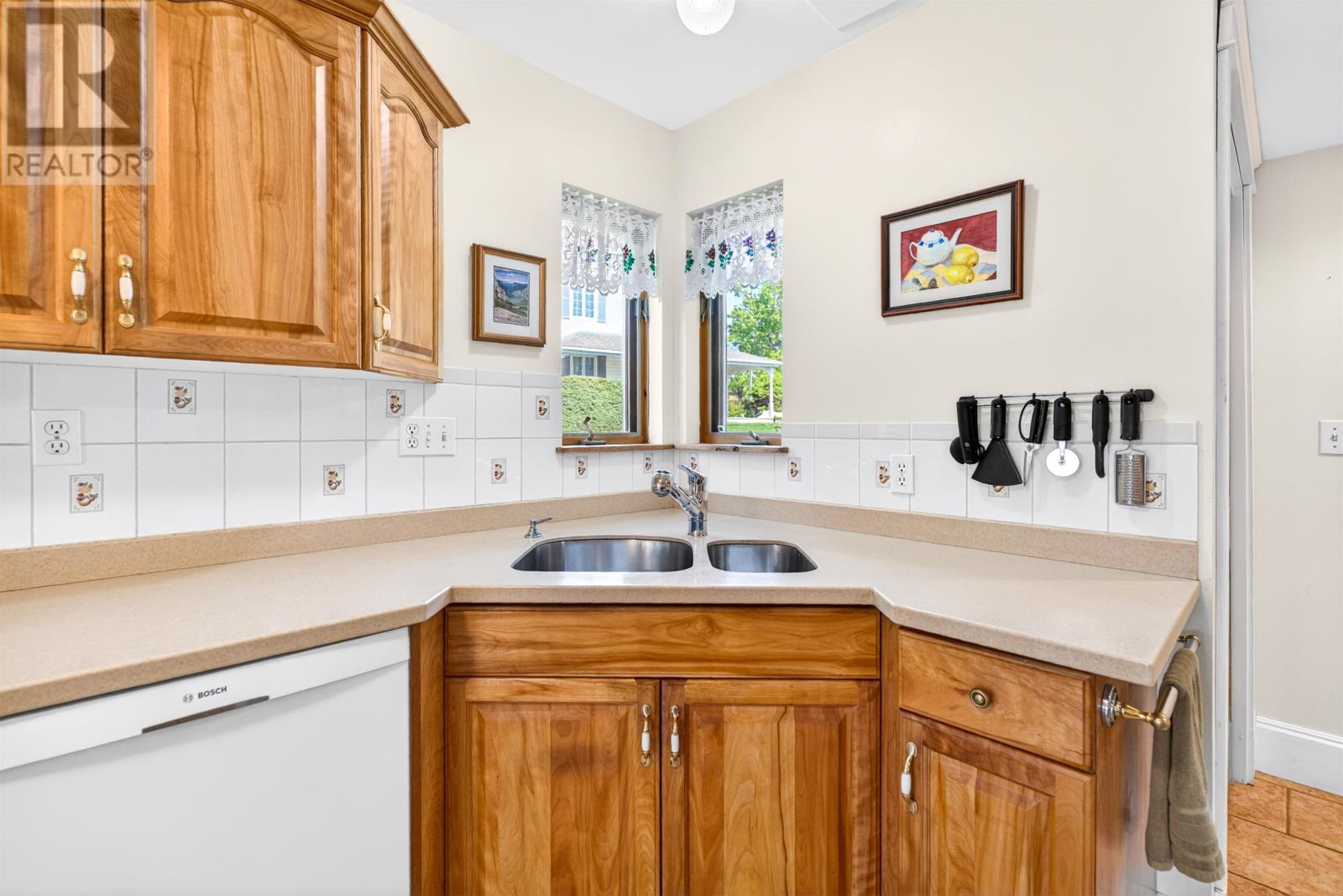 23 Hillside Drive, Charlottetown, Prince Edward Island  C1A 6H9 - Photo 12 - 202613593